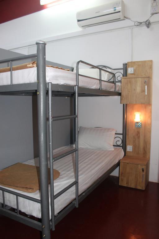 20Th Street Hostel Янгон Стая снимка
