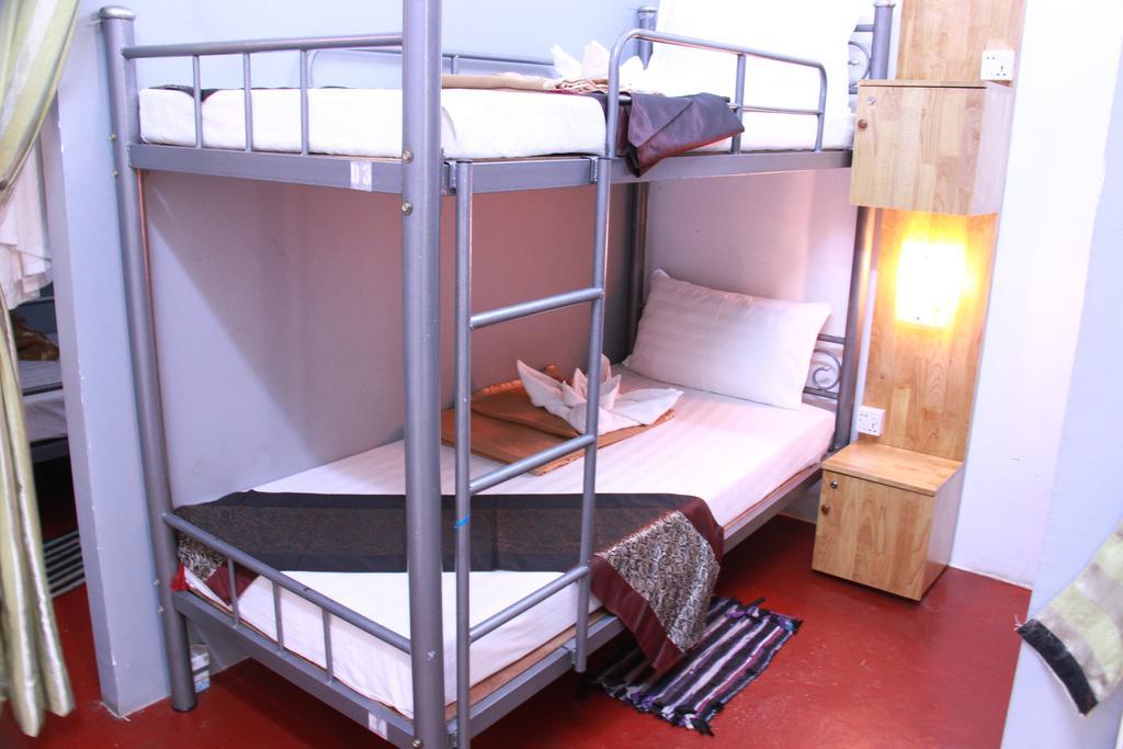 20Th Street Hostel Янгон Екстериор снимка