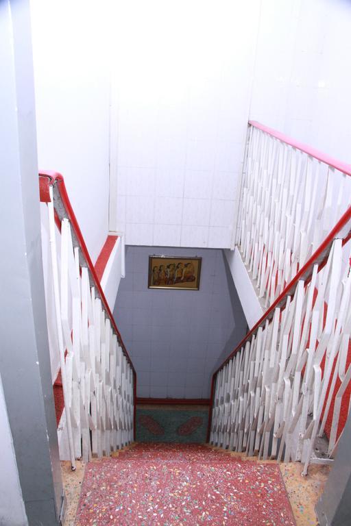 20Th Street Hostel Янгон Екстериор снимка